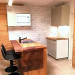 River Side Near Frankfurt-air Condition-private Parking 아파트 *