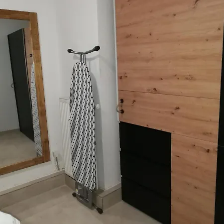 River Side Near Frankfurt-air Condition-private Parking *